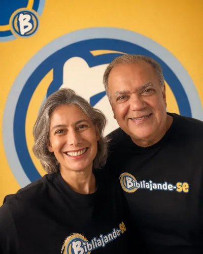 Eveline Vidal e João Marcos Vidal, criadores do Bibliajando